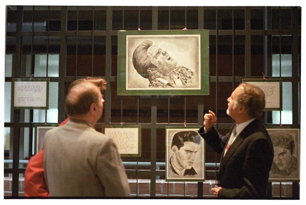Szene in der Ausstellung
